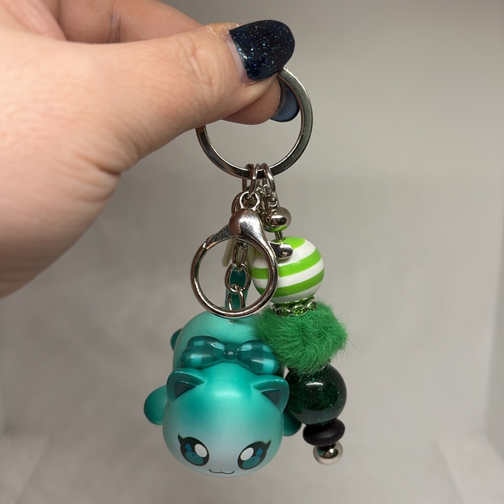 Handmade cat keychain - Picture 7 of 16